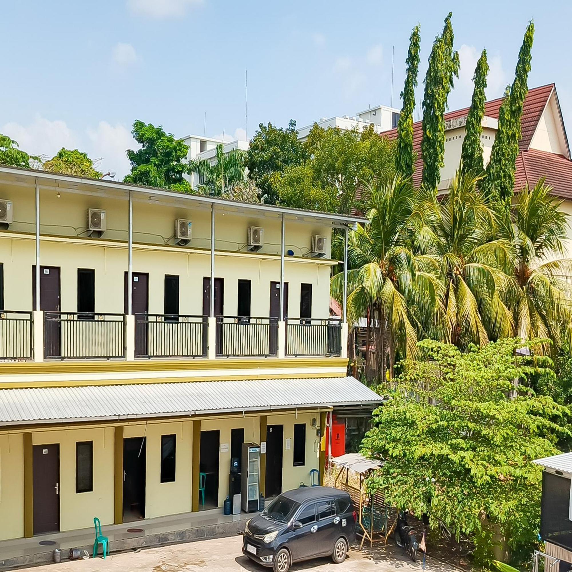 Urbanview Hotel Kharisma Banjarmasin Banjarmasin  Dış mekan fotoğraf