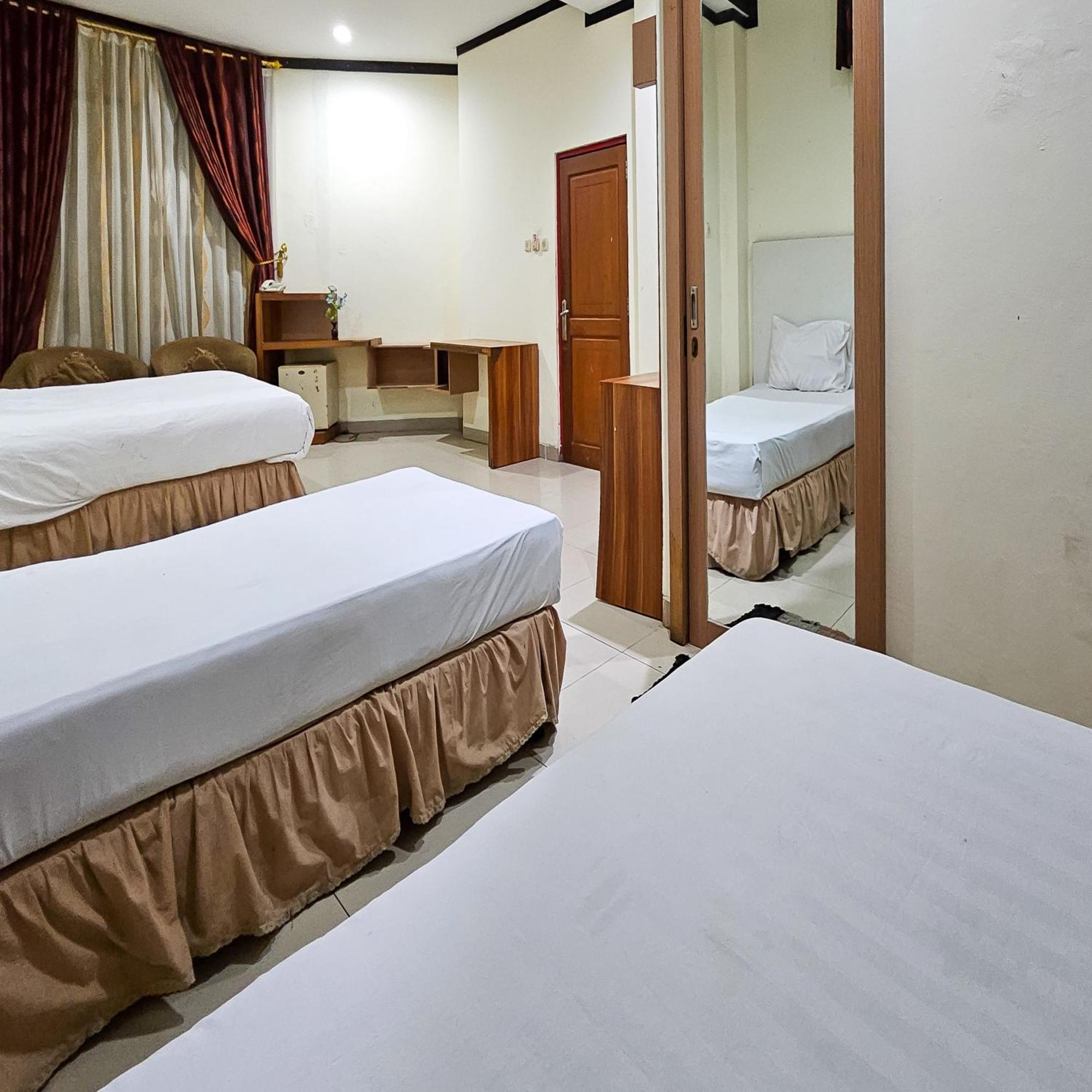 Urbanview Hotel Kharisma Banjarmasin Banjarmasin  Dış mekan fotoğraf